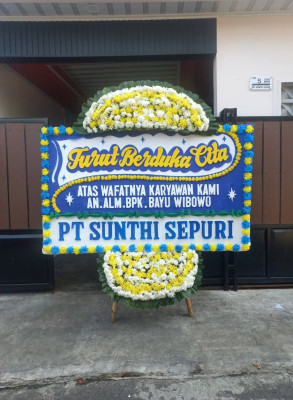 Papan Bunga Duka di Sario